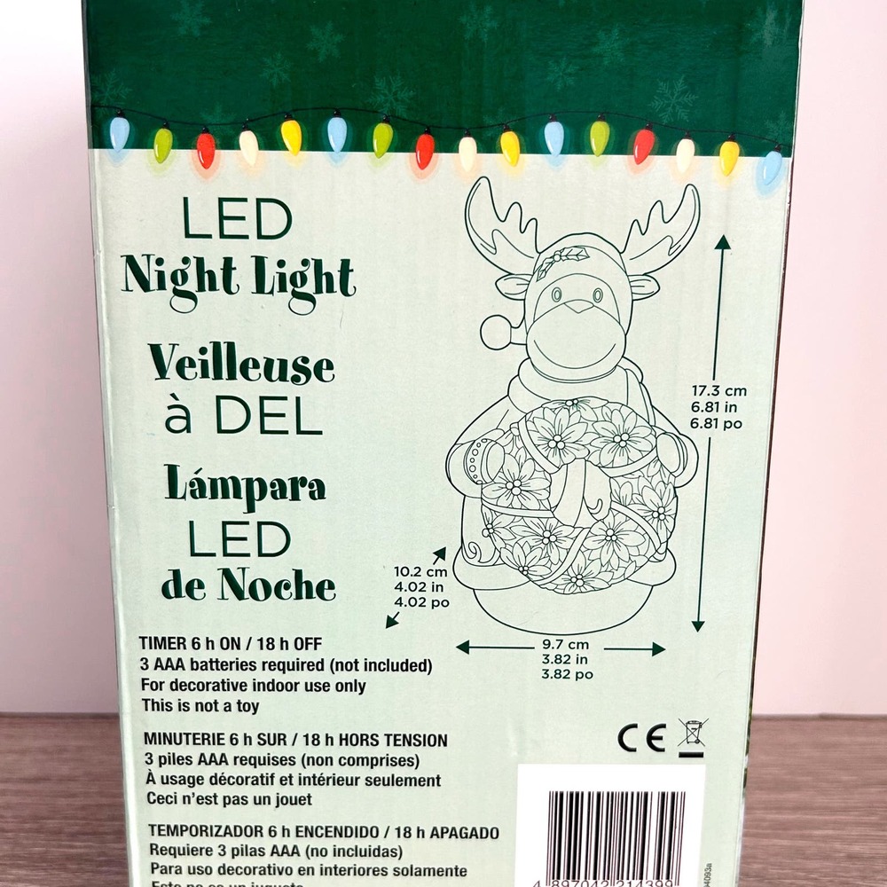 Moose Reindeer LED Light Night Wreath Winter Battery Operated Timer Free Stand - Picture 2 of 4